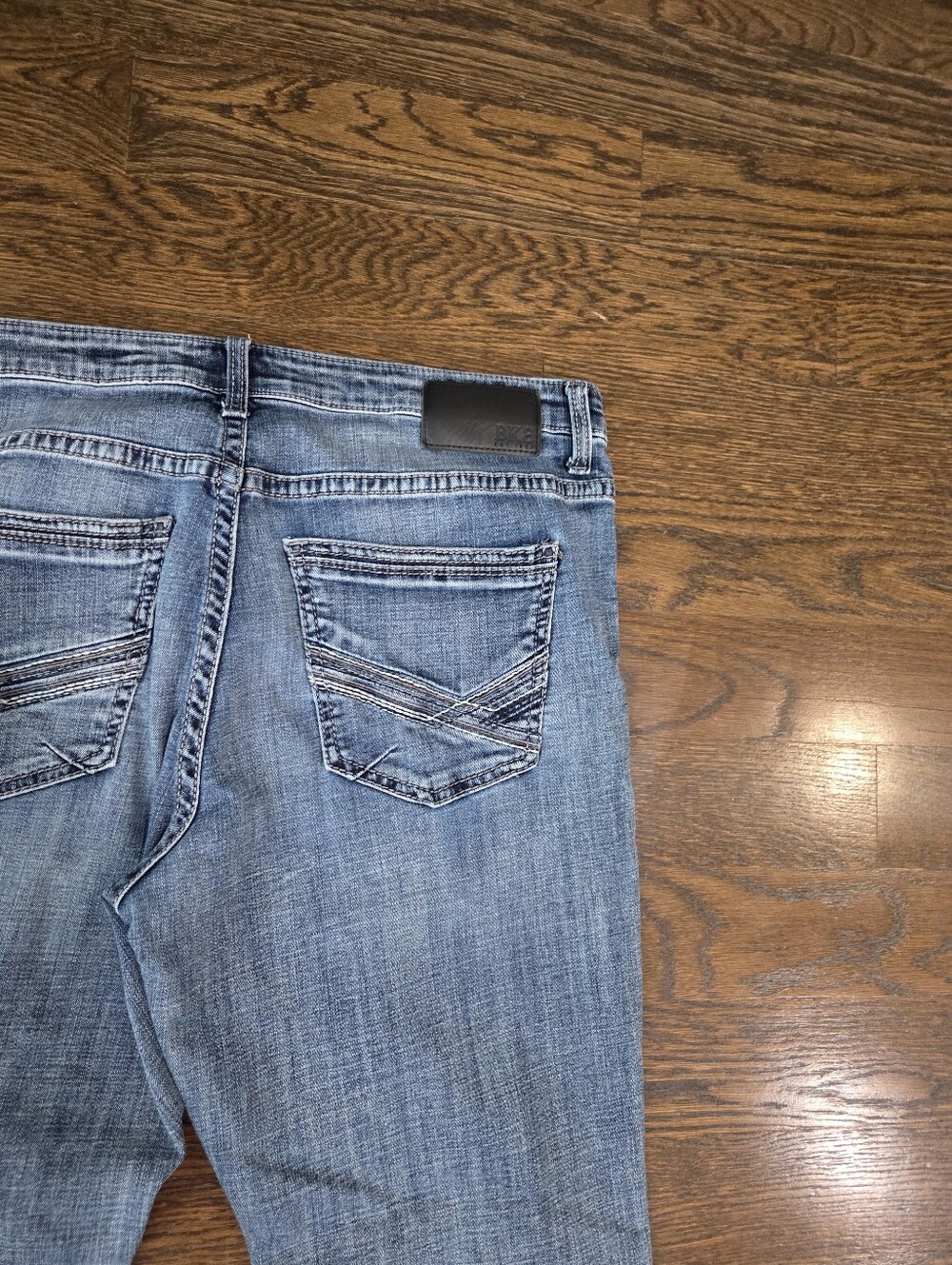 BKE Buckle Classic Light Wash Straight Jeans Sz.36×34 men's - Picture 4 of 10